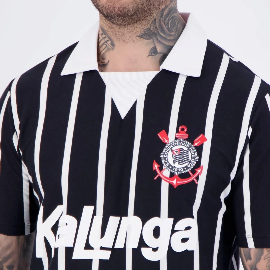 Corinthians Retrô Polo Coimbra Kalunga - front logo
